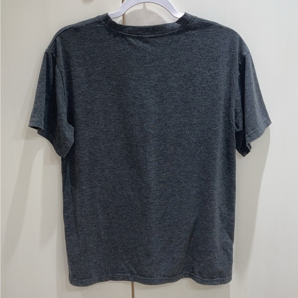 Set of 2 dark heather grey tshirts Let It Bee 🐝 & sunflower 🌻 butterflies 🦋 - Picture 6 of 10